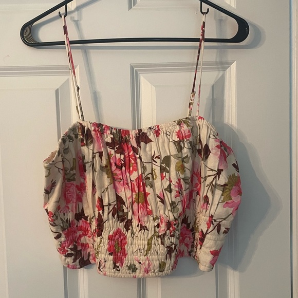Abercrombie & Fitch Tops - A&F floral crop top
